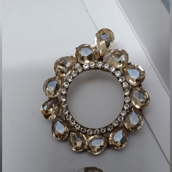 Earrings - Picture 5 of 7